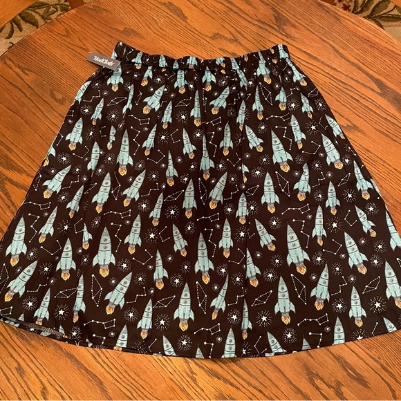 Modcloth Black Rocket Print A-Line Skirt - Picture 2 of 3